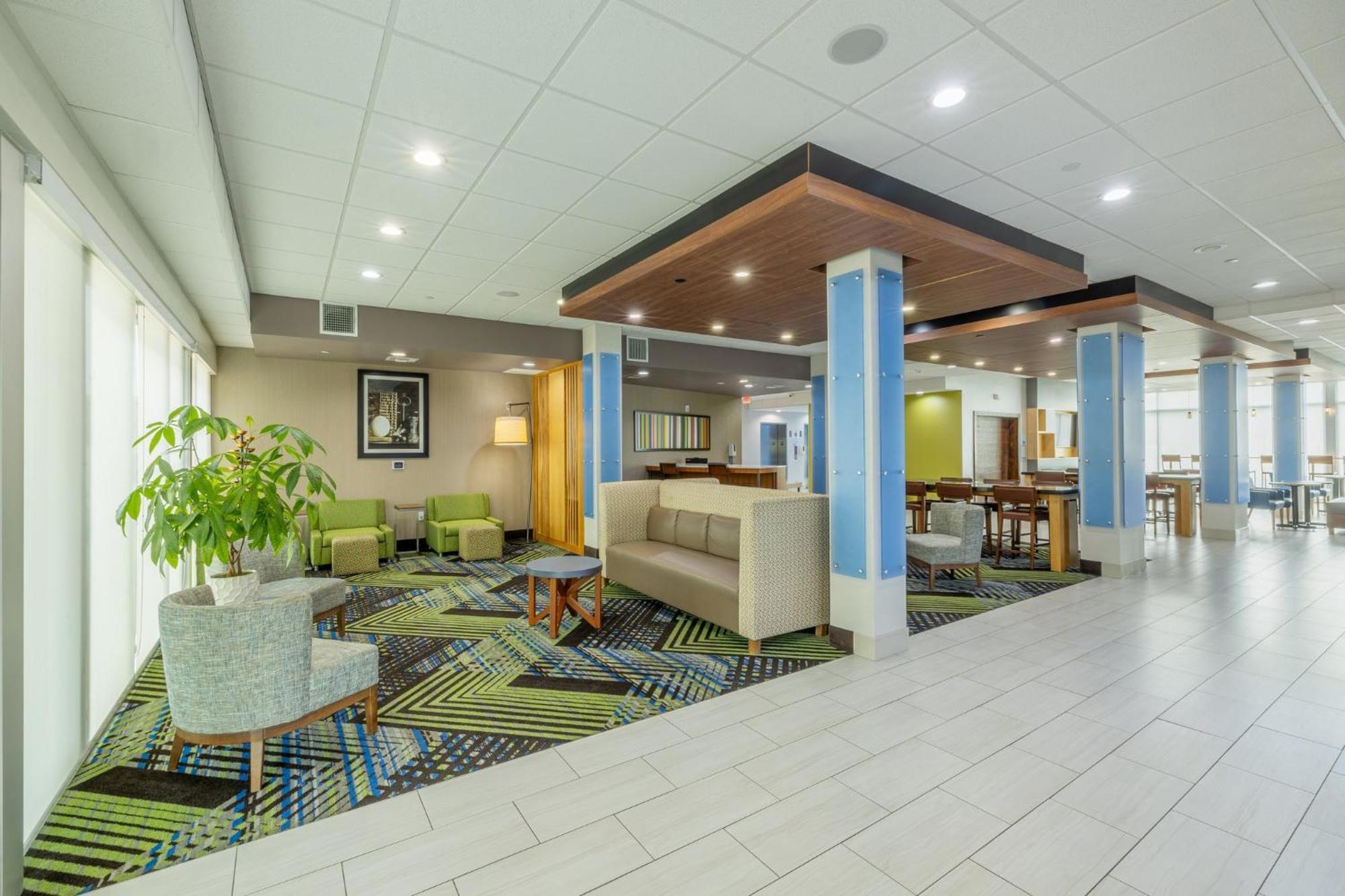 Holiday Inn Express & Suites - Lindale By Ihg Eksteriør billede