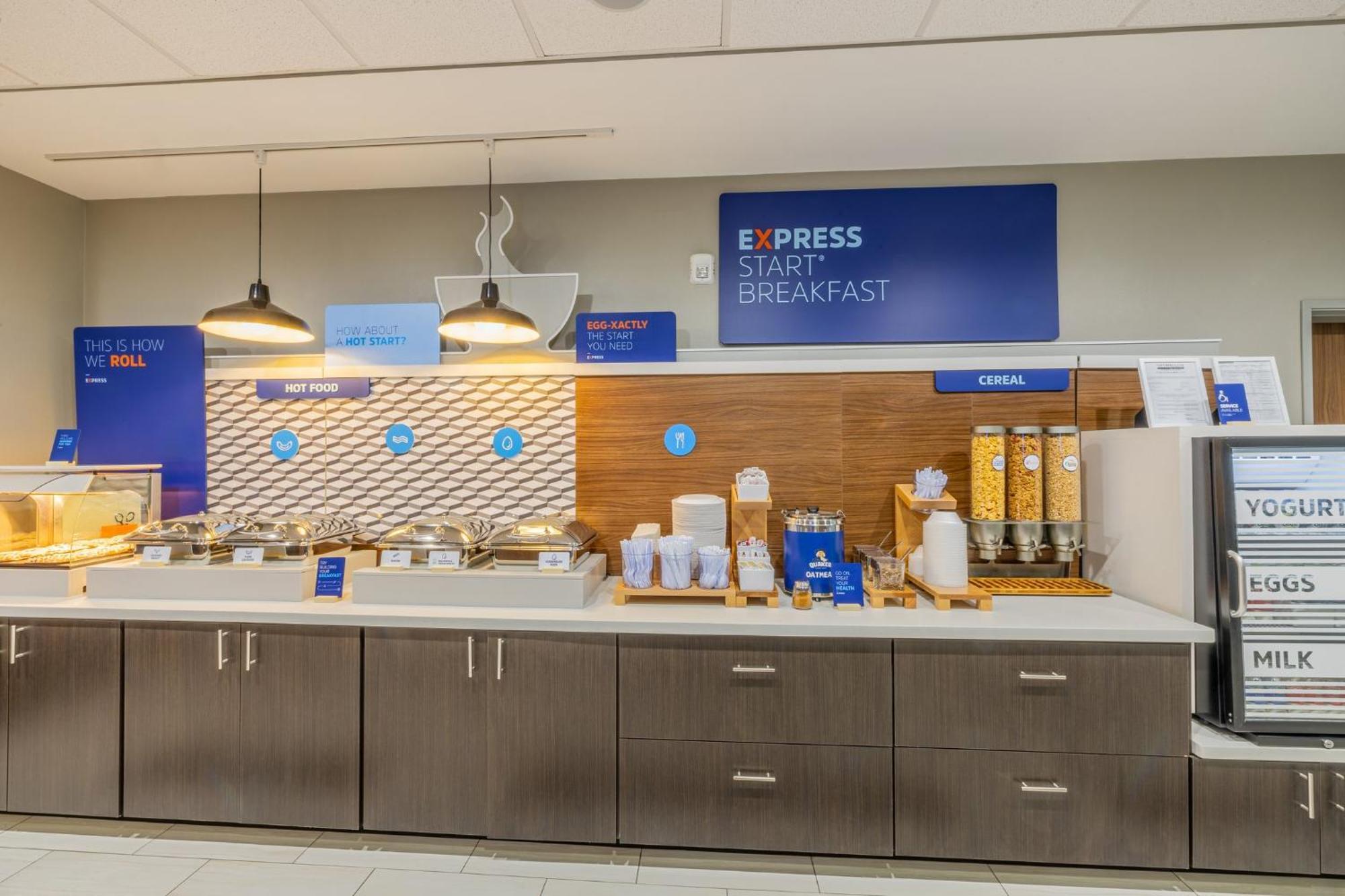 Holiday Inn Express & Suites - Lindale By Ihg Eksteriør billede