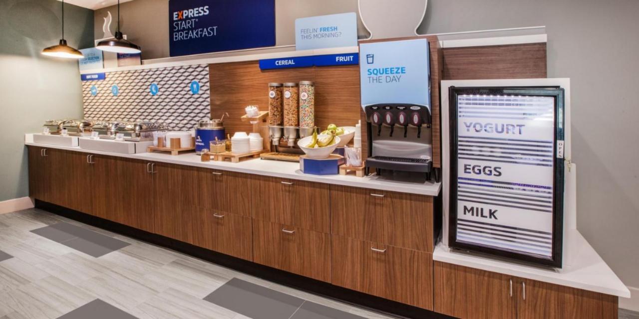 Holiday Inn Express & Suites - Lindale By Ihg Eksteriør billede
